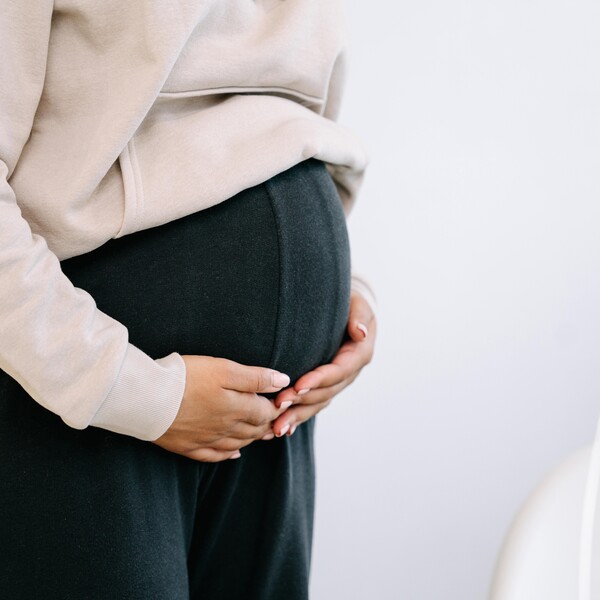 pexels-ivan-samkov-pregnant-woman-belly