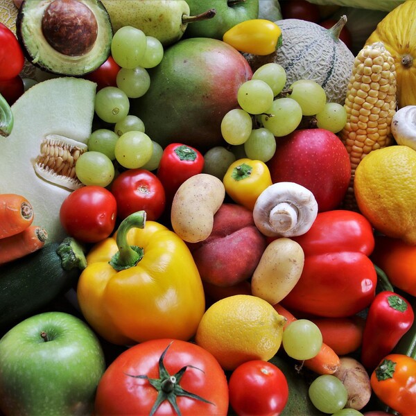 fruit-g5c2d1a94c_1920-pasja1000-pixabay