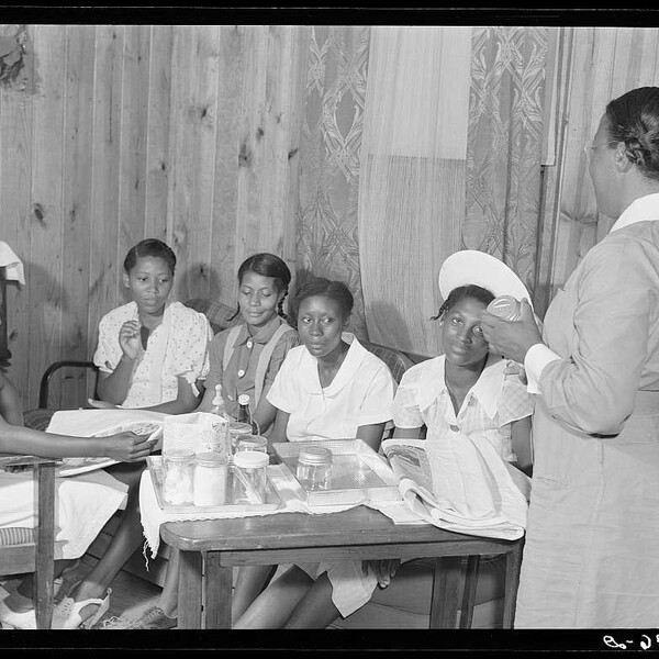 nurse-marguerite-white-gives-demonstration-in-postnatal-care-at-mothers-club-e87d9f-1024