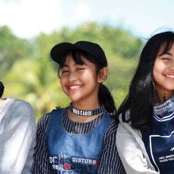 Threegirls puberty